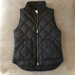 J.Crew Factory puffer vest, black size small